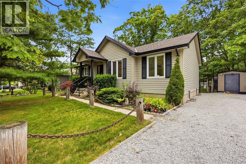 10158 VICTORIA STREET, Lambton Shores