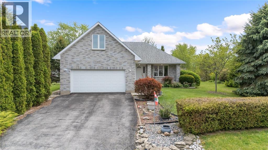 4335 Bluepoint DRIVE, Plympton-Wyoming