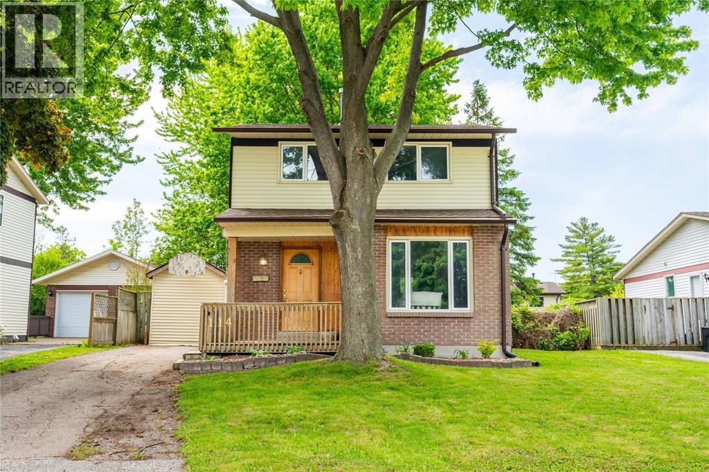 114 MAPLESTONE AVENUE, Sarnia