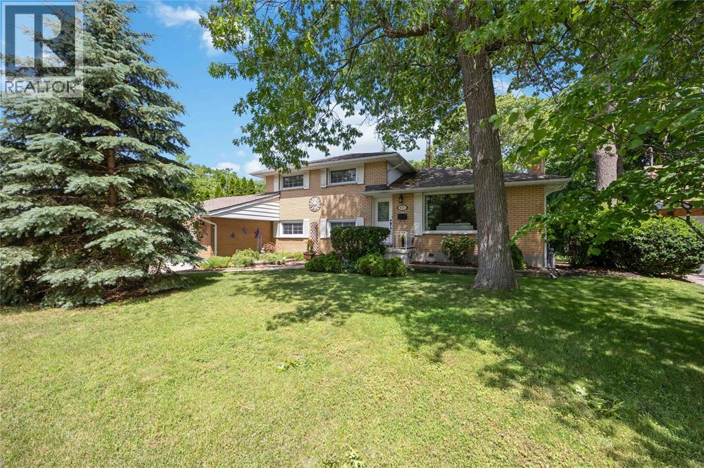 870 MCKAY AVENUE, Sarnia