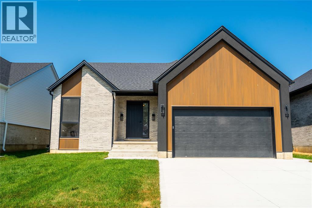 2056 MARION AVENUE, Sarnia