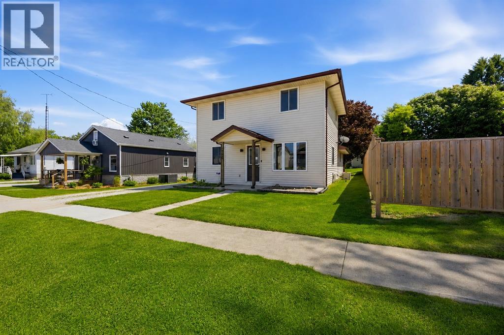 502 Plympton STREET, Plympton-Wyoming
