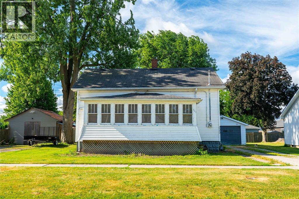 223 King STREET, Wallaceburg