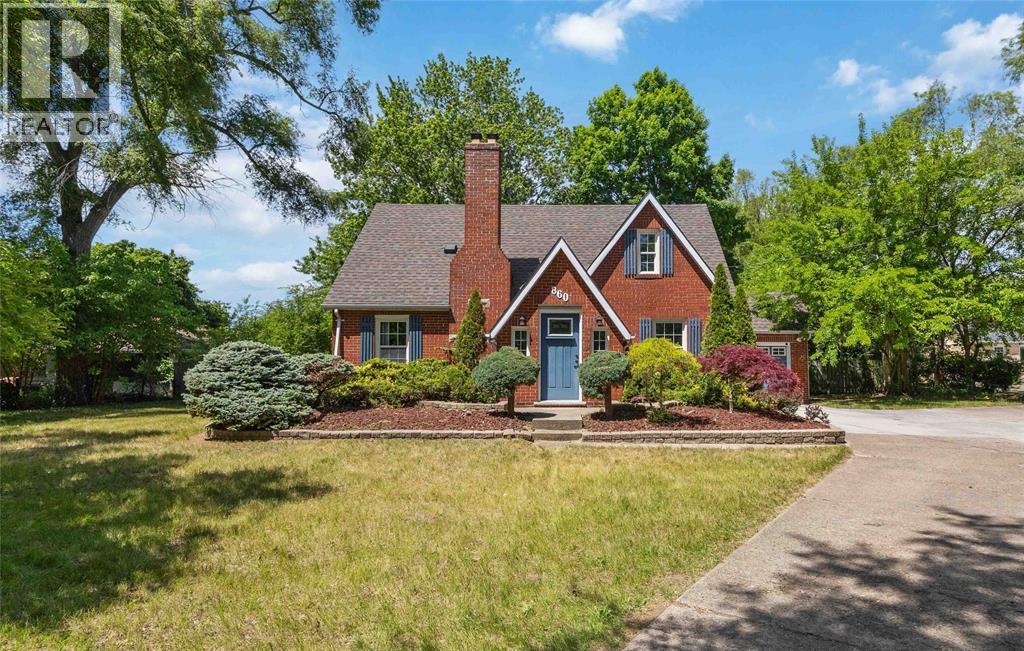 860 LONDON ROAD, Sarnia