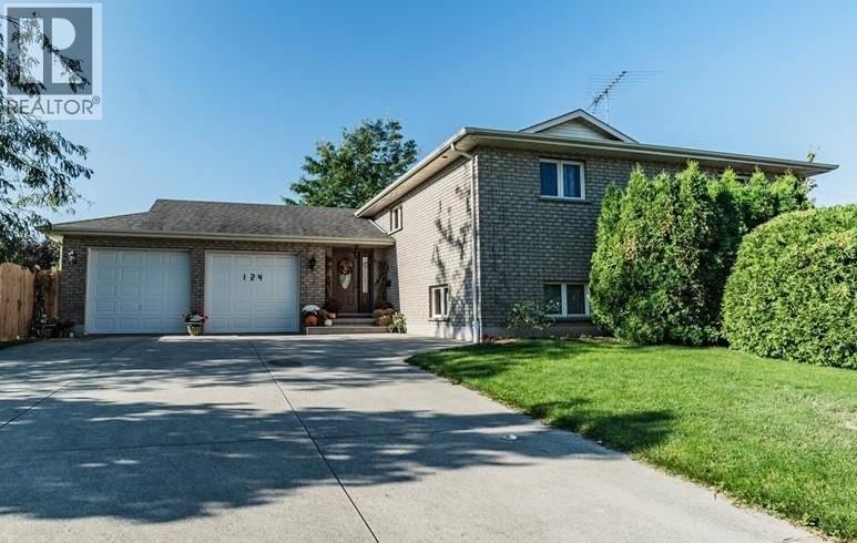 124 PADDOCK ROAD, Wallaceburg