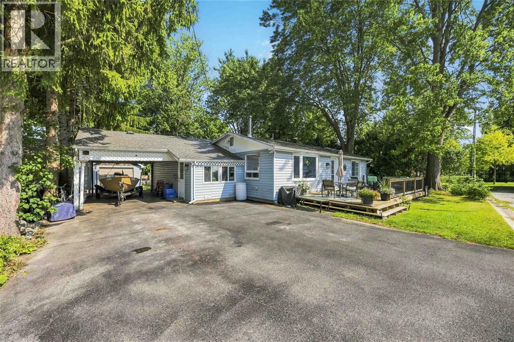 4426 MCDONALD STREET, Sombra