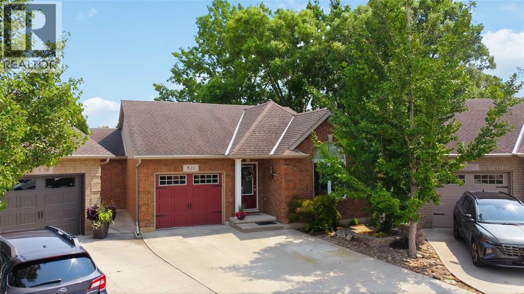 821 Carriage WAY, Sarnia