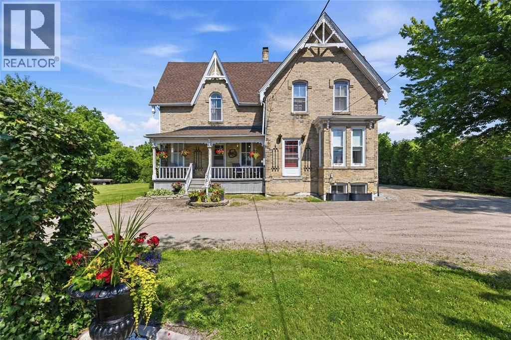 6752 Camlachie ROAD, Plympton-Wyoming