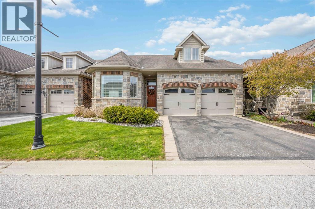 6758 ST ANDREWS CIRCLE UnitNo. 26, Plympton-Wyoming