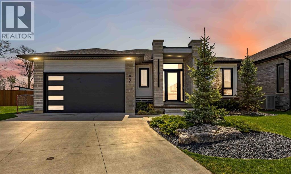 621 MEAD COURT, Sarnia