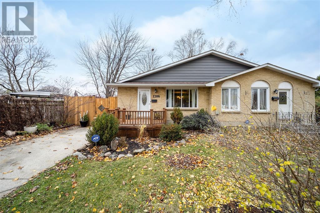 1286 WILLA DRIVE, Sarnia