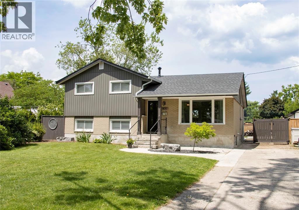 800 ROSEDALE AVENUE, Sarnia