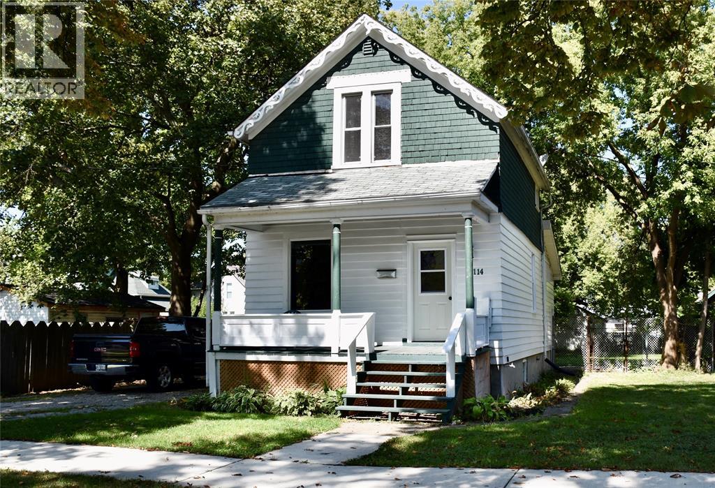 114 ALFRED STREET, Sarnia