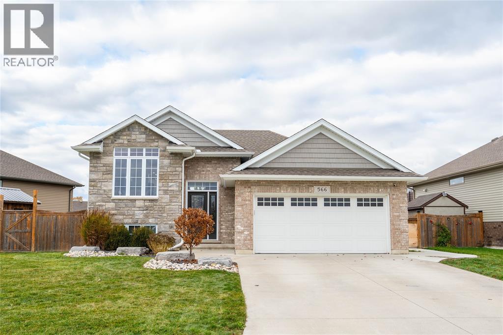 566 SPOKANE BOULEVARD, St Clair