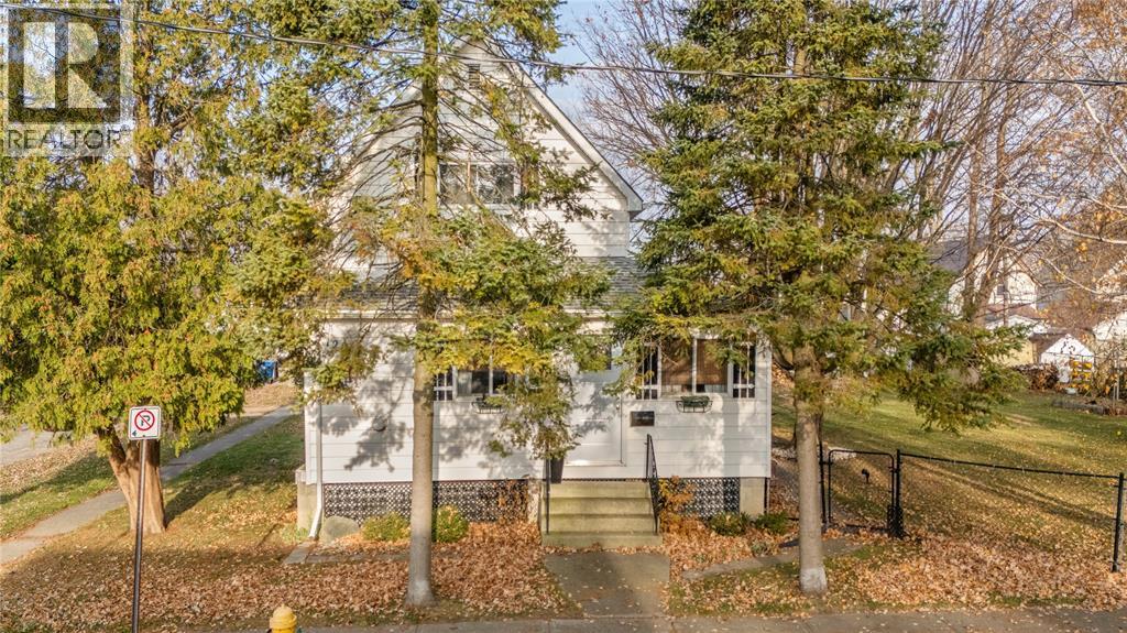 120 HIRAM STREET, Wallaceburg