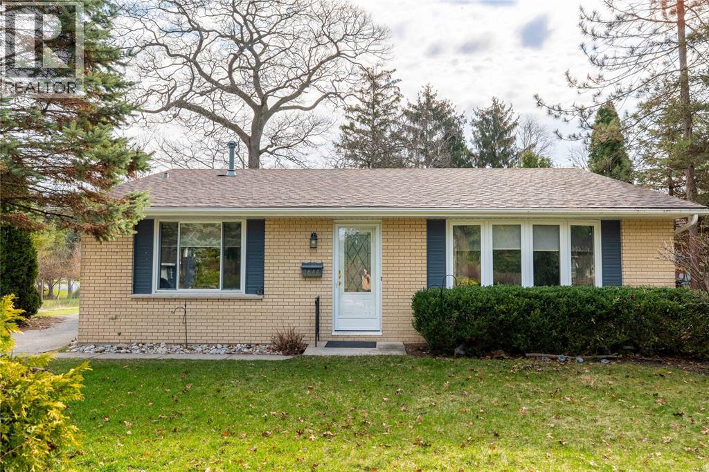 1644 Tyrie DRIVE, Sarnia