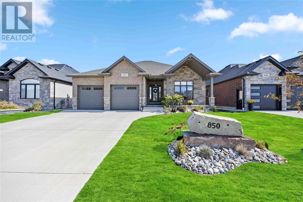 850 MAGNOLIA LANE, Sarnia