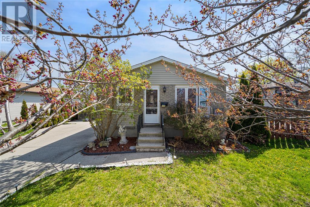 346 Somerset CRESCENT, Sarnia