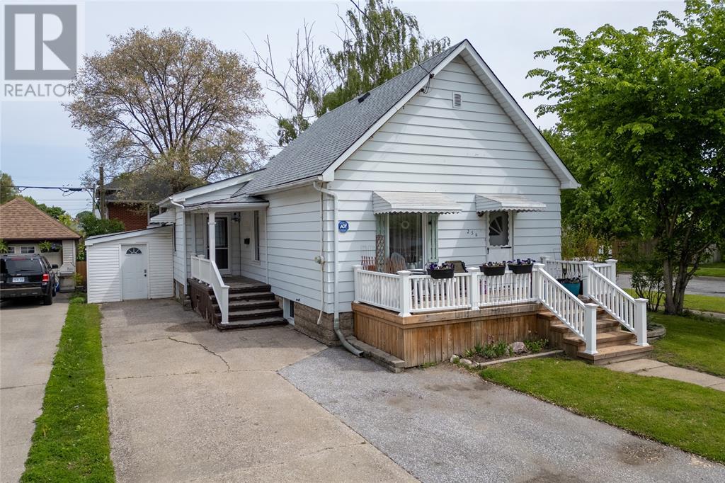 254 DURAND STREET, Sarnia