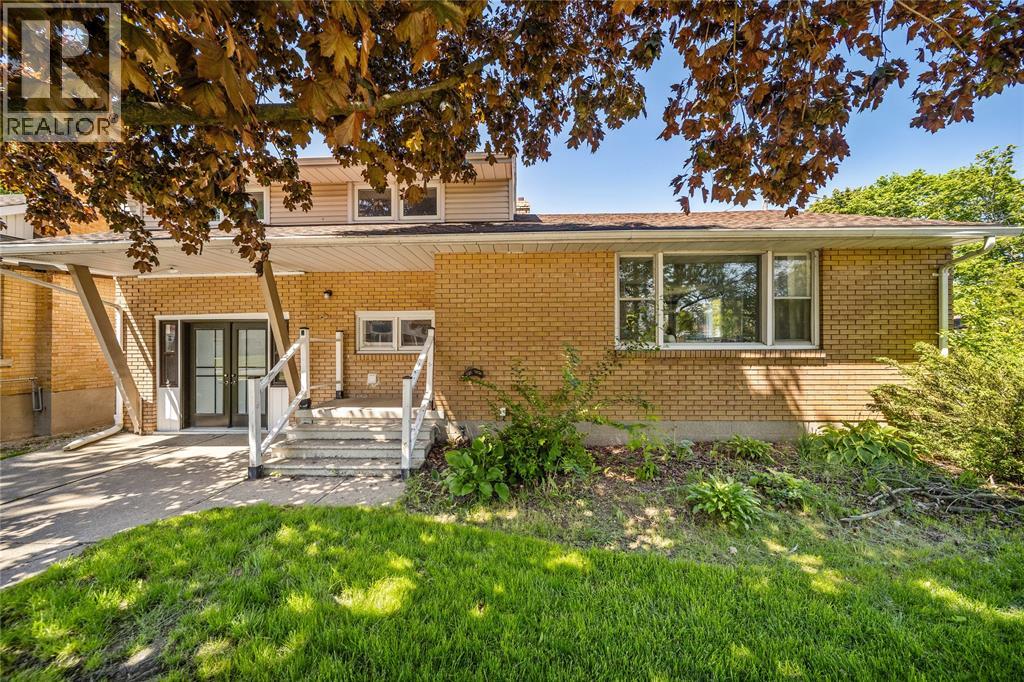 212 CAMERON STREET, St Clair