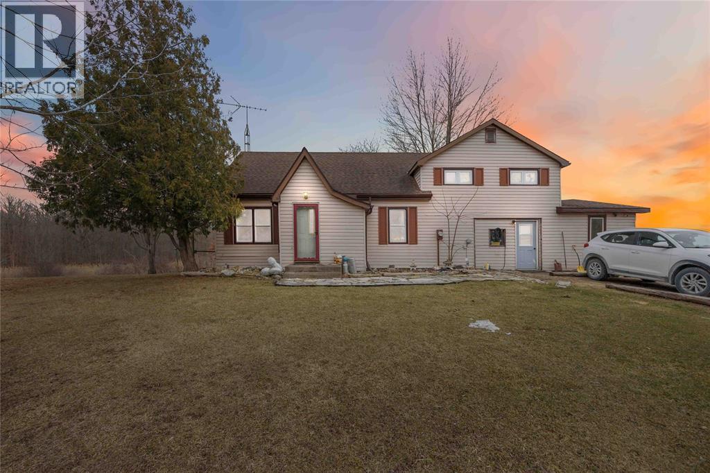 823 HOLT LINE, Sombra