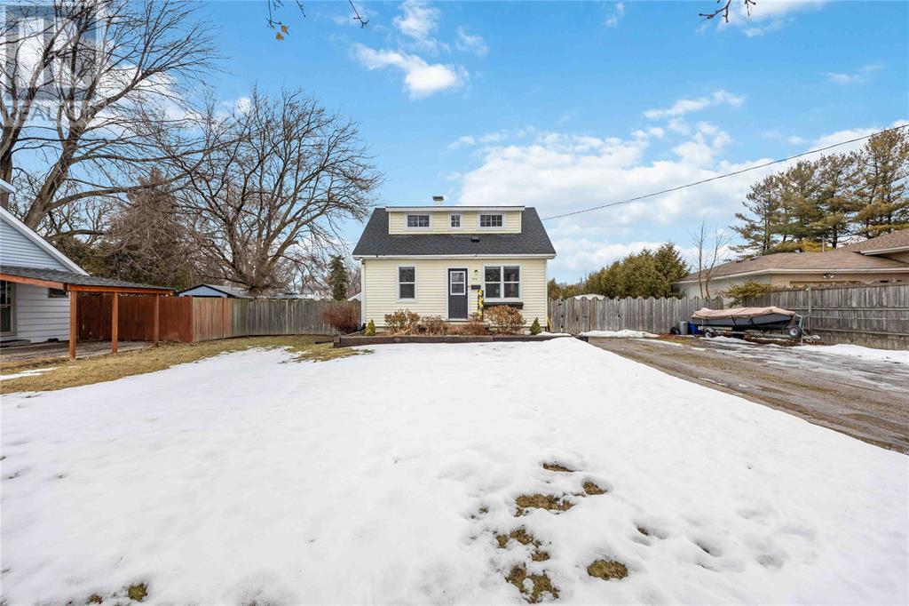 746 PHILLIP STREET West, Sarnia