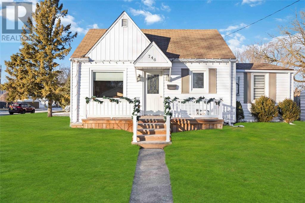 746 Talfourd STREET, Sarnia