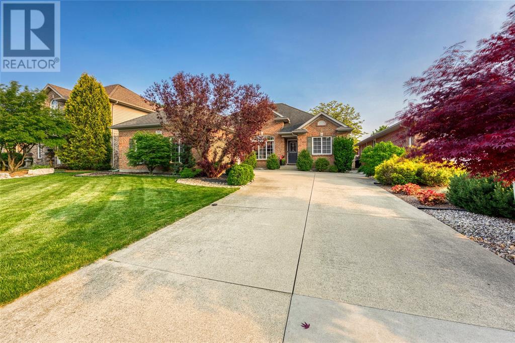 768 LAMBTON COURT, Sarnia