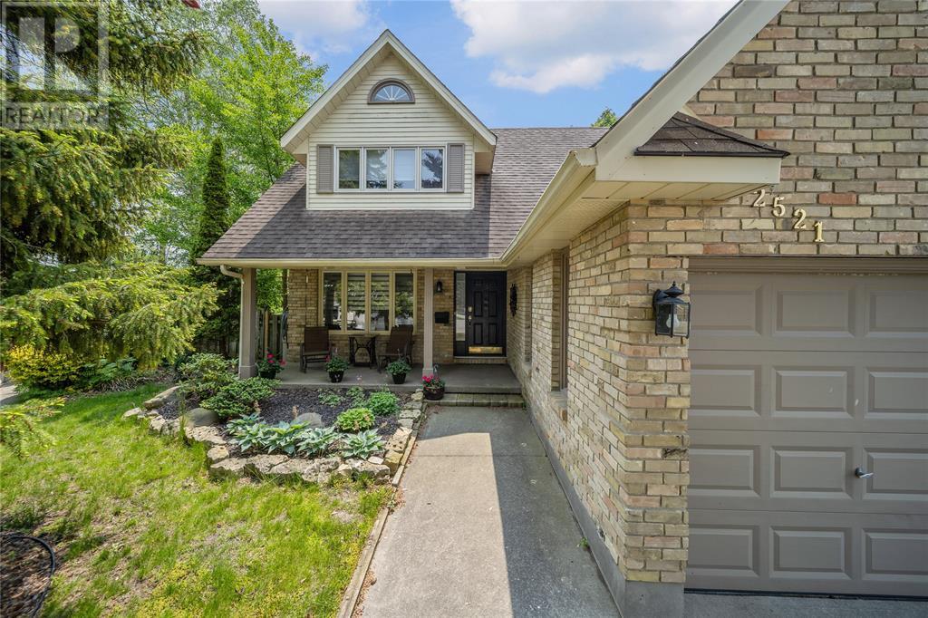 2521 EASTFIELD CLOSE, Sarnia