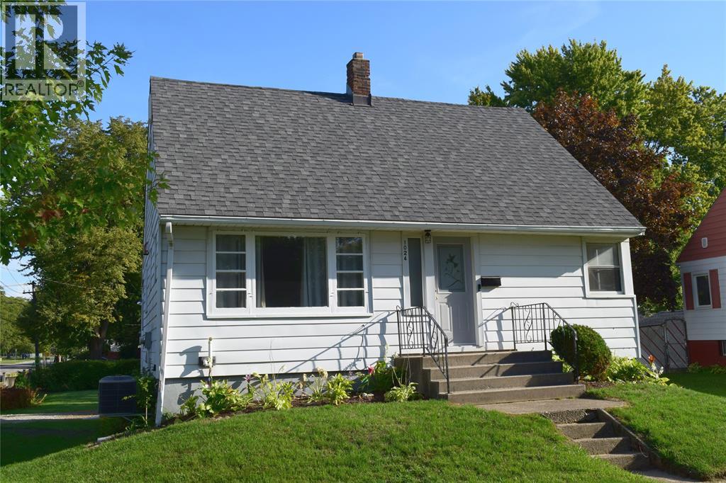 1024 BRENCHLEY STREET, Sarnia