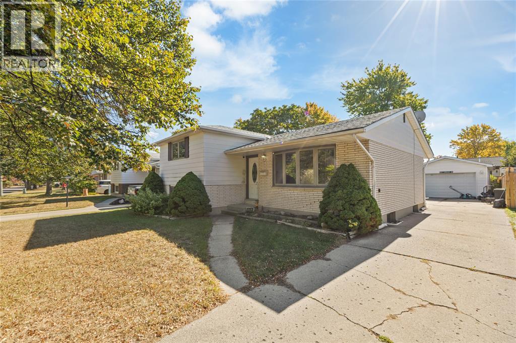 1063 Highway DRIVE East, Sarnia