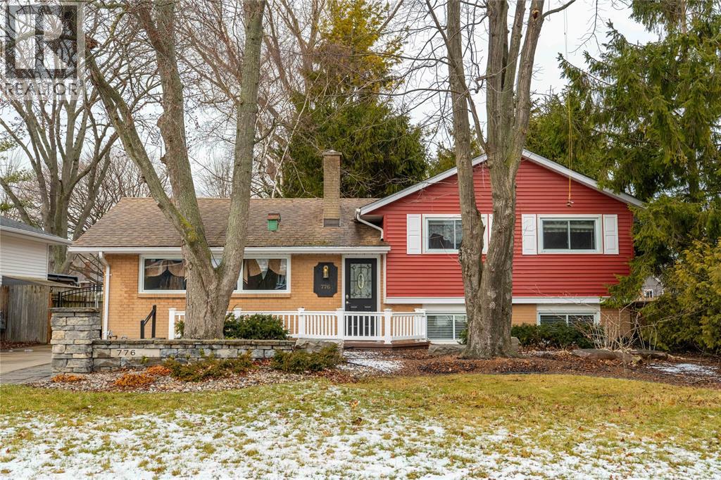 776 RETLAW DRIVE, Sarnia