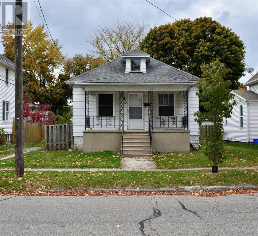 236 DAVIS STREET, Sarnia