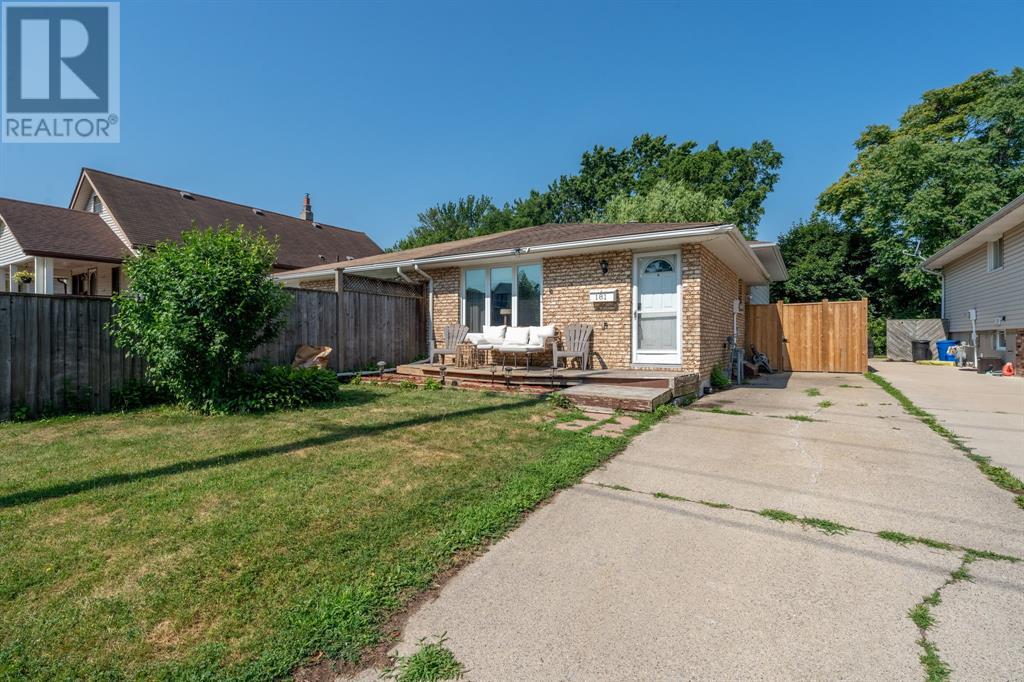 181 COLLINGWOOD STREET, Sarnia