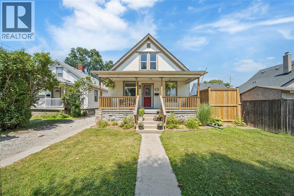 224 CONFEDERATION STREET, Sarnia