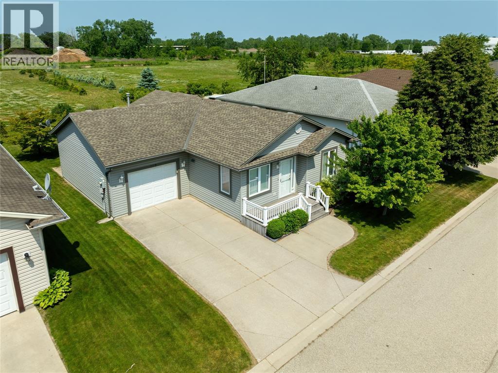 1940 LONDON LINE UnitNo. 207, Sarnia