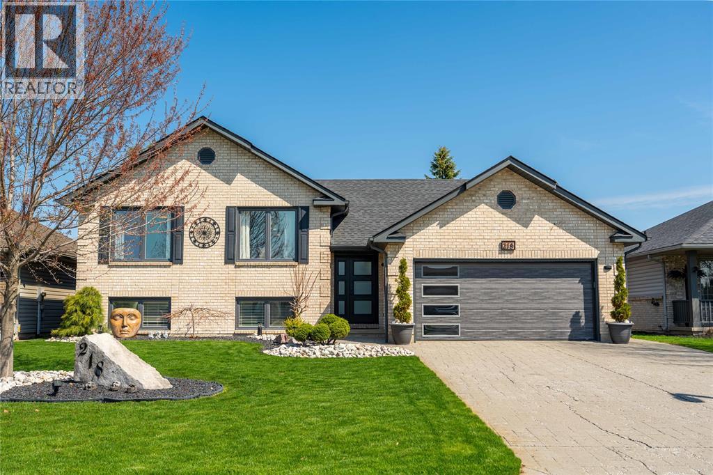 218 PADDOCK GREEN CIRCLE, St Clair