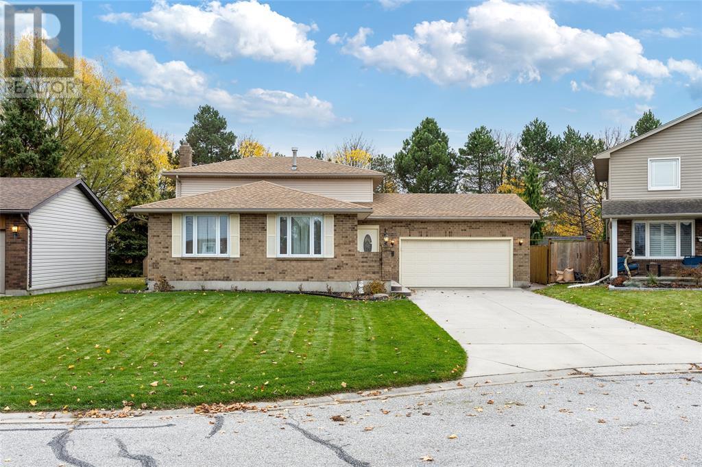 125 CONESTOGA DRIVE, Sarnia