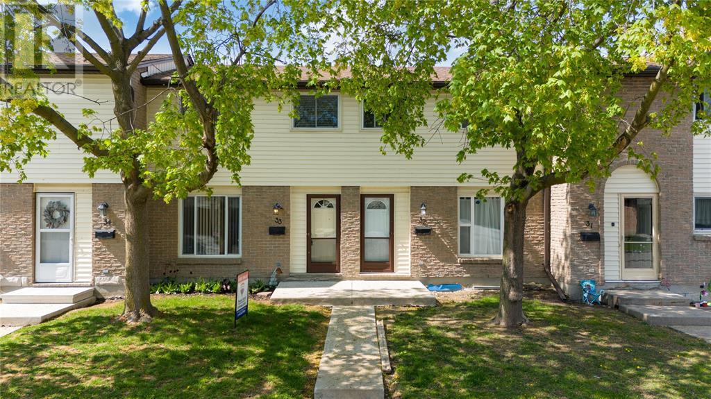 215 TRUDEAU DRIVE UnitNo. 33, Sarnia