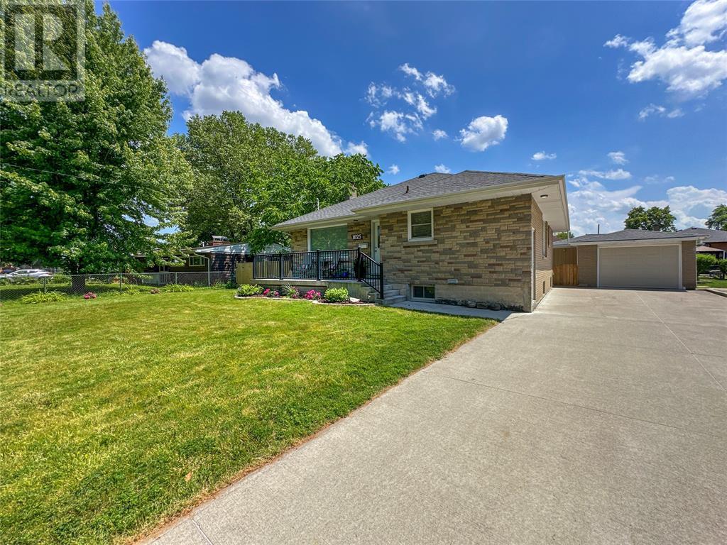 1025 KENSINGTON BOULEVARD, Sarnia