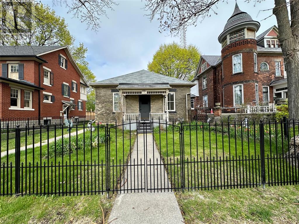 119 CHRISTINA STREET South, Sarnia