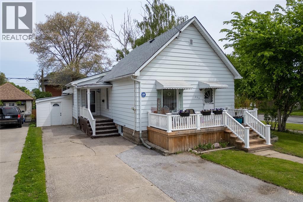 254 DURAND STREET, Sarnia