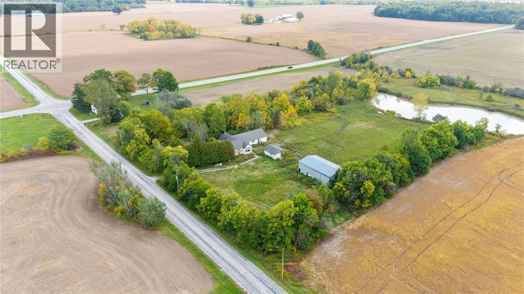 2377 MOORE LINE, St Clair