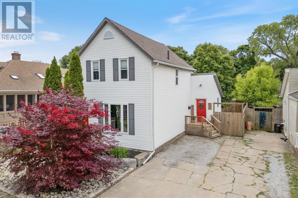 169 BRIGHT STREET, Sarnia