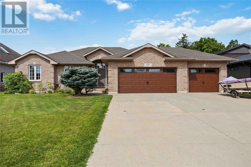727 Norman STREET, Plympton-Wyoming