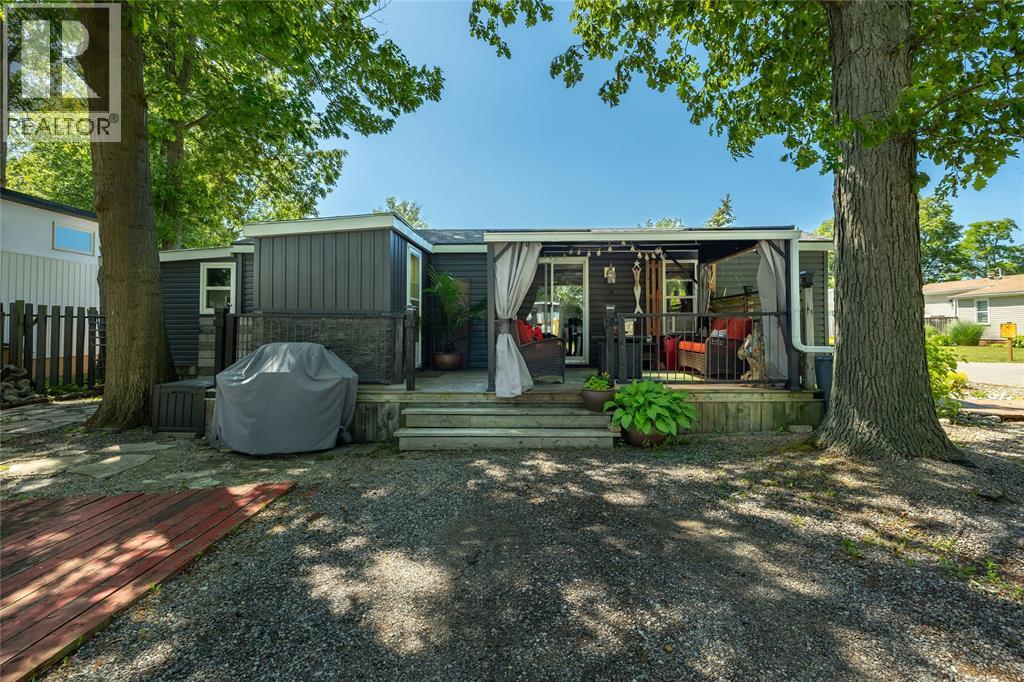 2891 OLD LAKESHORE ROAD UnitNo. 13, Sarnia