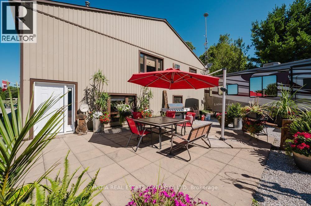 9450 Longwoods ROAD, Chatham