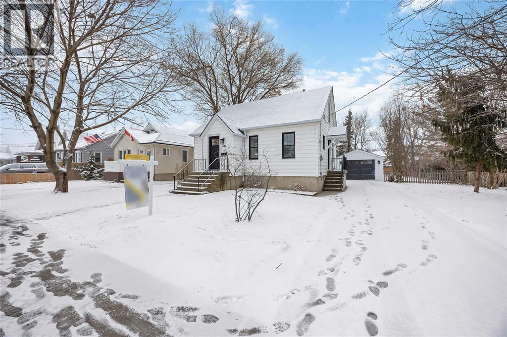 496 TALFOURD STREET, Sarnia