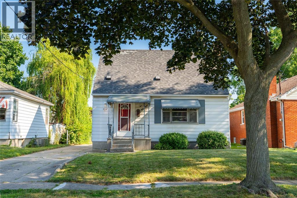 558 KINTAIL STREET, Sarnia