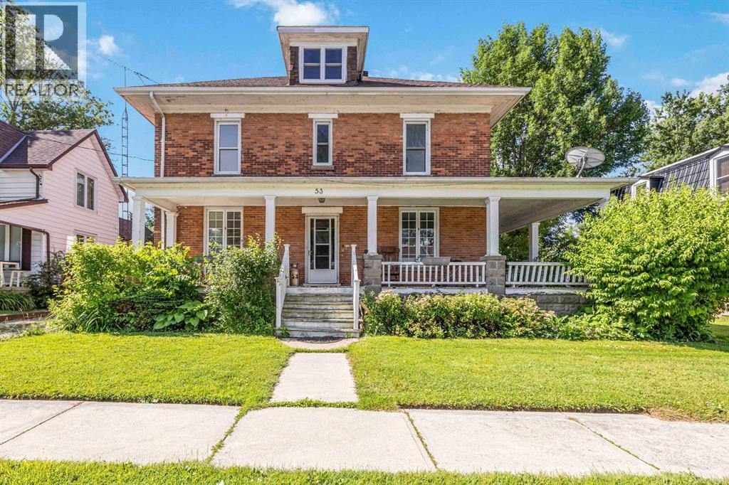 53 Main STREET, St Clair